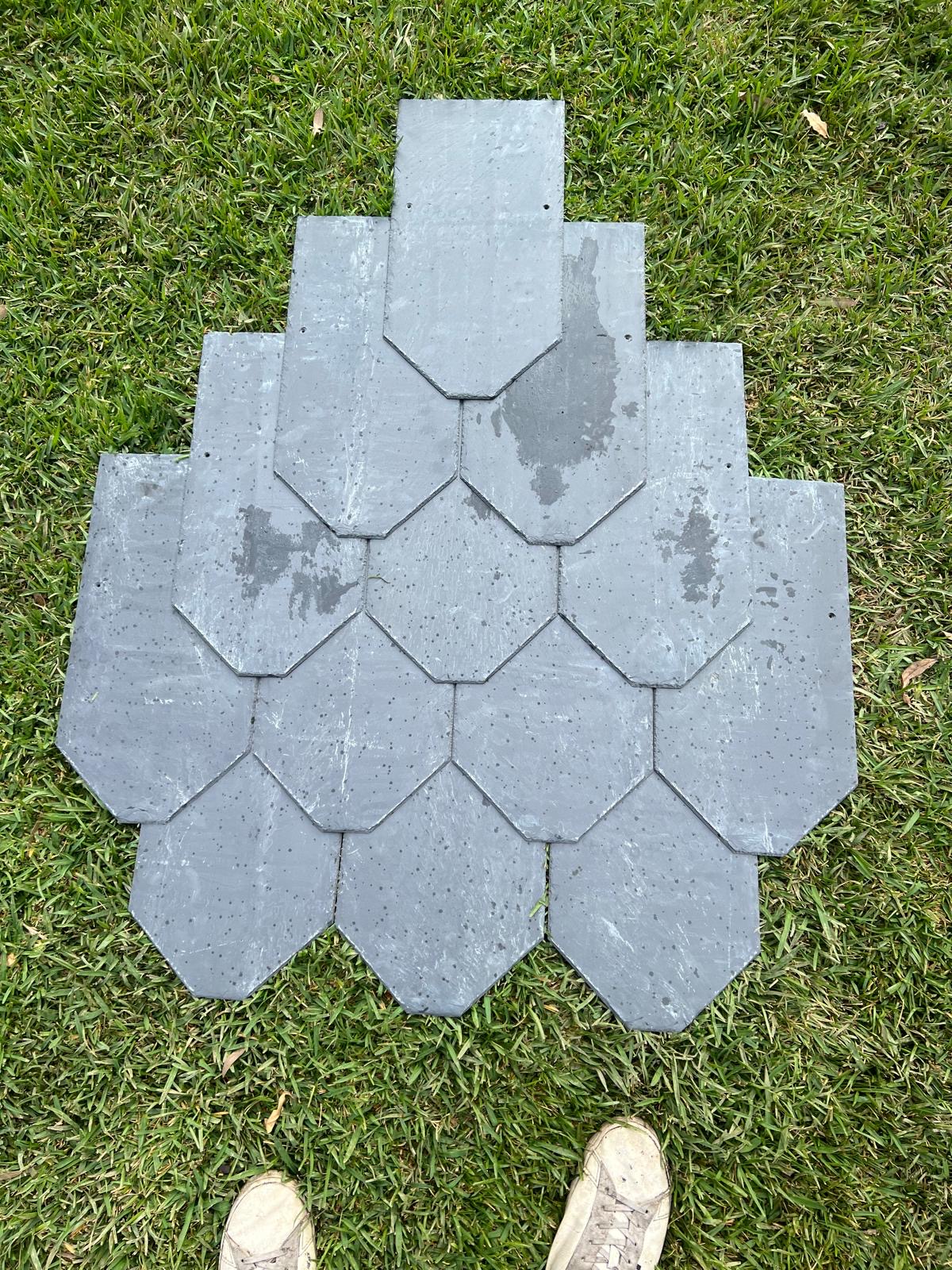 Fish scale slate tiles